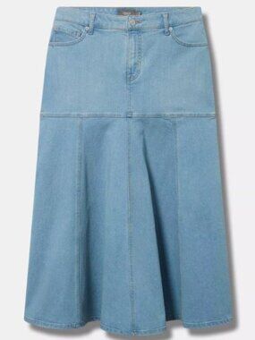 Torrid Maxy Denim Flowy Contemporary Skirt NWT Size 18